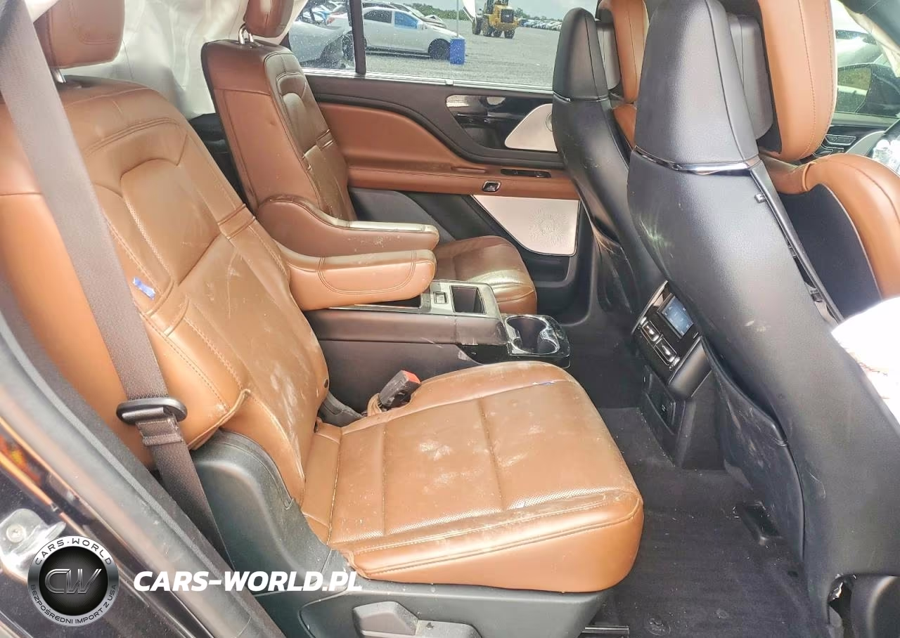 2021 Lincoln Aviator Reserve VIN:5LM5J7XC5MGL15149 - 11