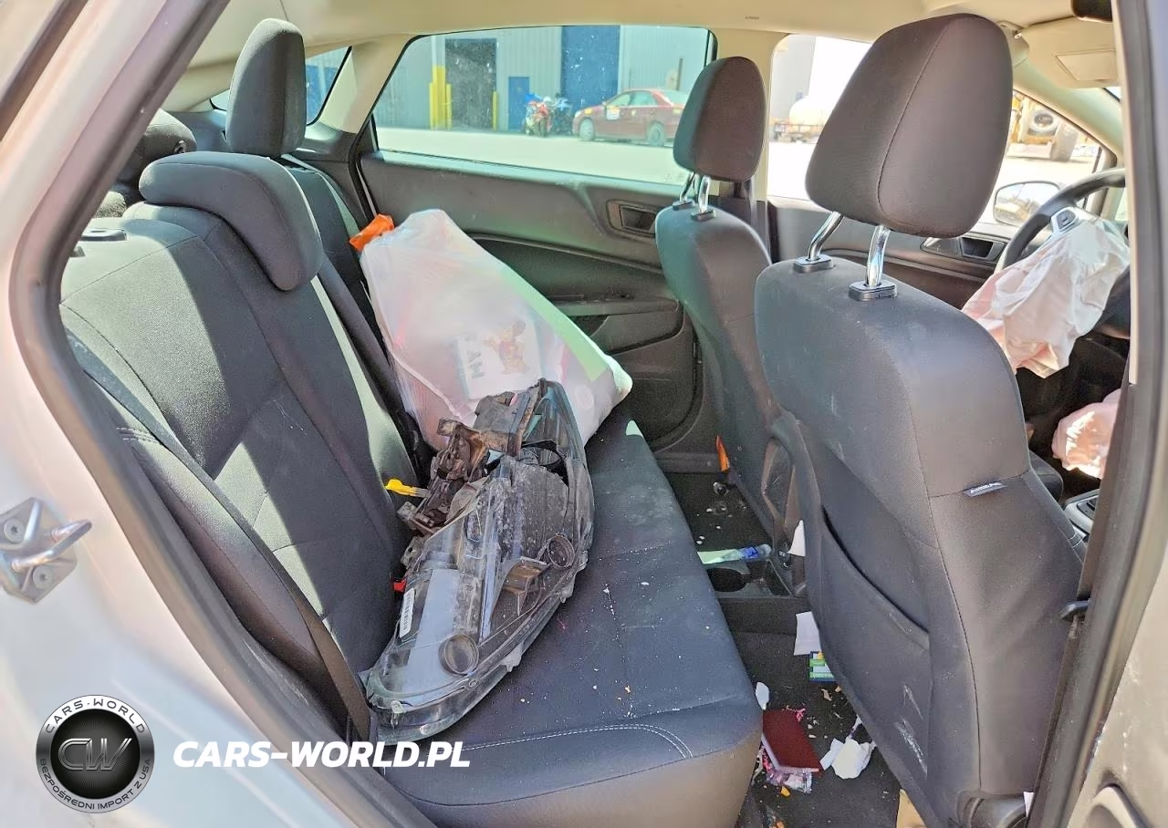 2018 Ford Fiesta Se VIN:3FADP4BJ7JM118836 - 10