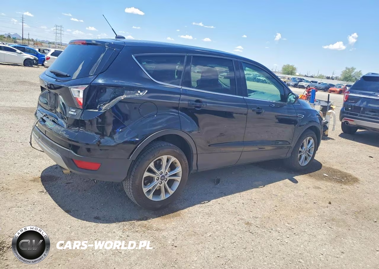2017 Ford Escape Se VIN:1FMCU9G93HUA51275 - 3