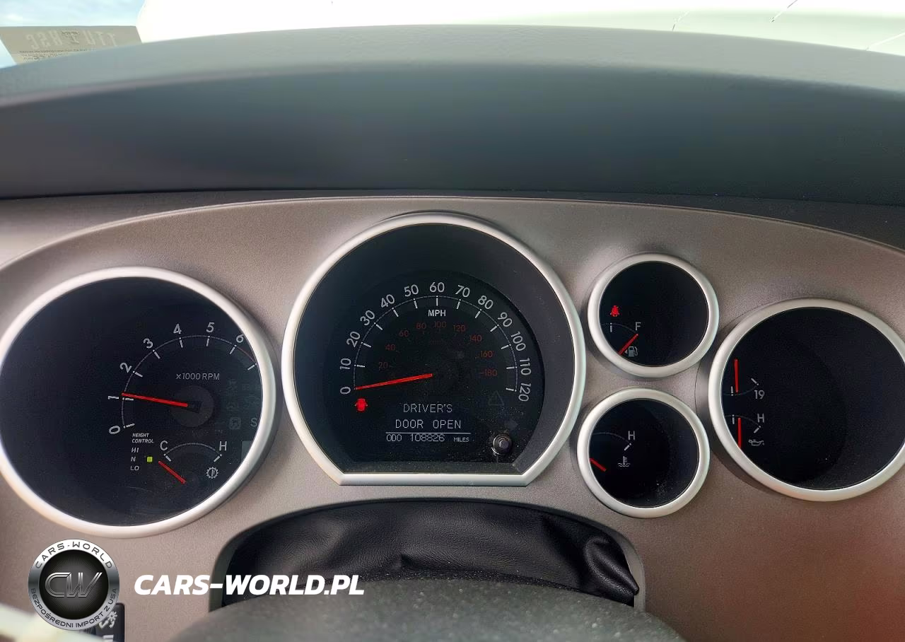 2014 Toyota Sequoia Platinum VIN:5TDDW5G17ES099688 - 9