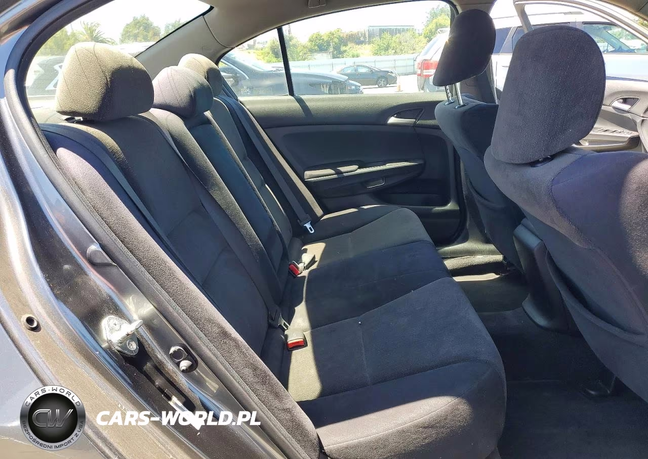 2008 Honda Accord Lx VIN:JHMCP26358C033087 - 10