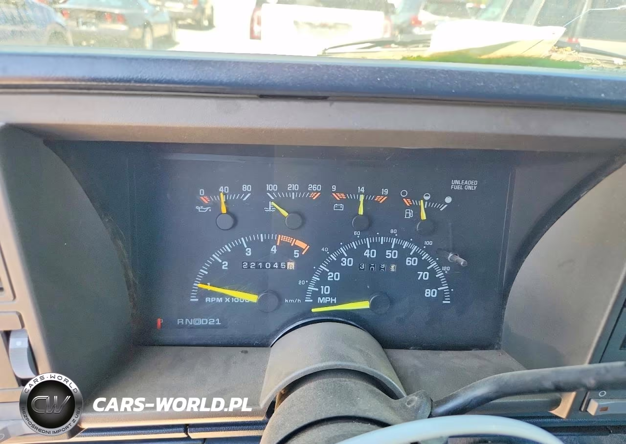 1994 Chevrolet Suburban K1500 VIN:1GNFK16K2RJ418643 - 9