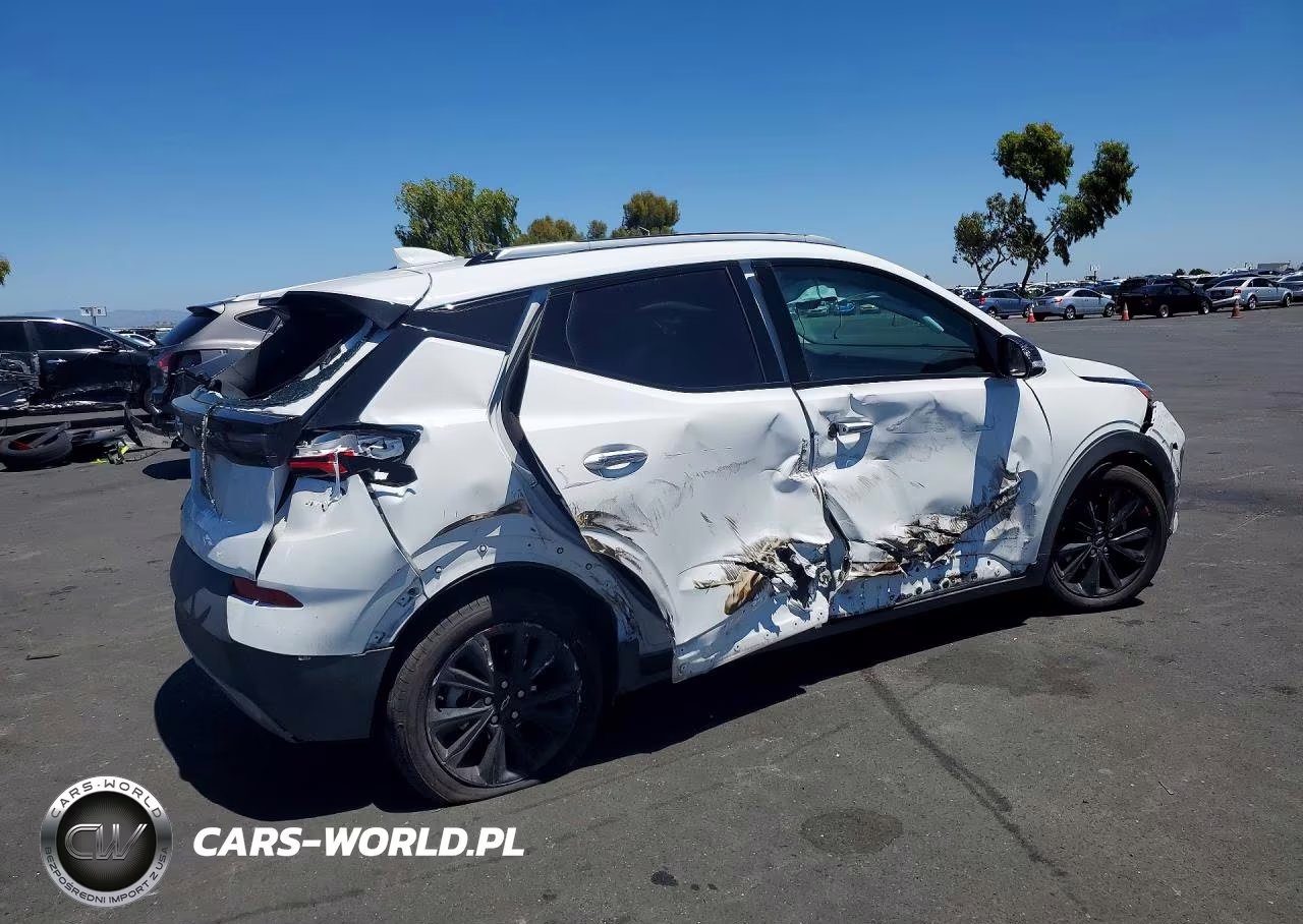 2023 Chevrolet Bolt Euv Premier VIN:1G1FZ6S0XP4130718 - 3
