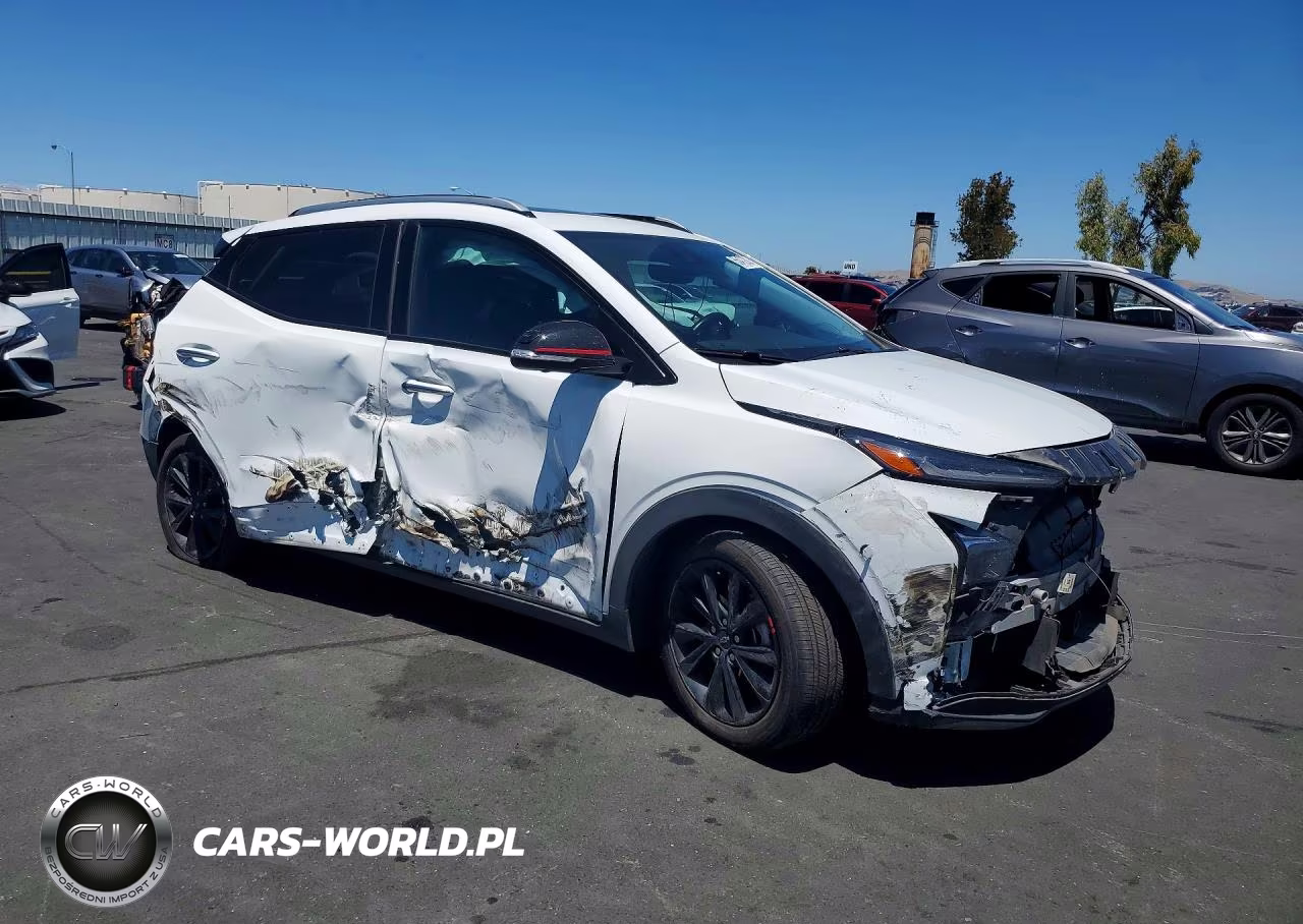 2023 Chevrolet Bolt Euv Premier VIN:1G1FZ6S0XP4130718 - 4