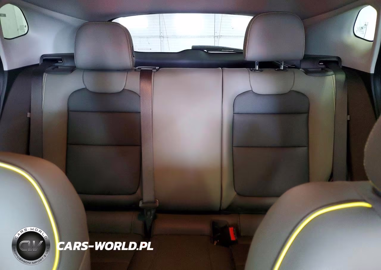 2025 Chevrolet Trax Activ VIN:KL77LKEPXSC103111 - 10