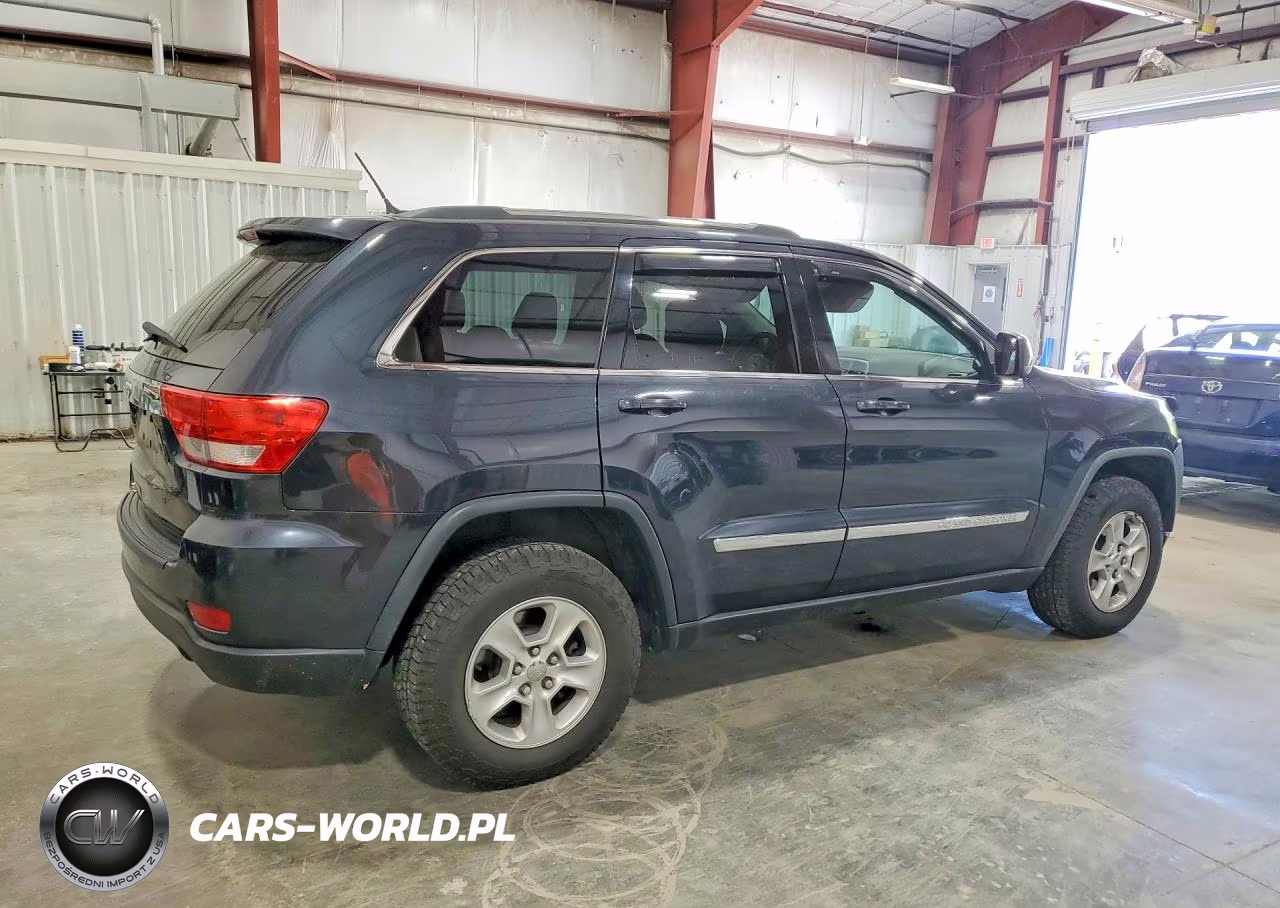 2012 Jeep Grand Cherokee Laredo VIN:1C4RJFAGXCC350936 - 3