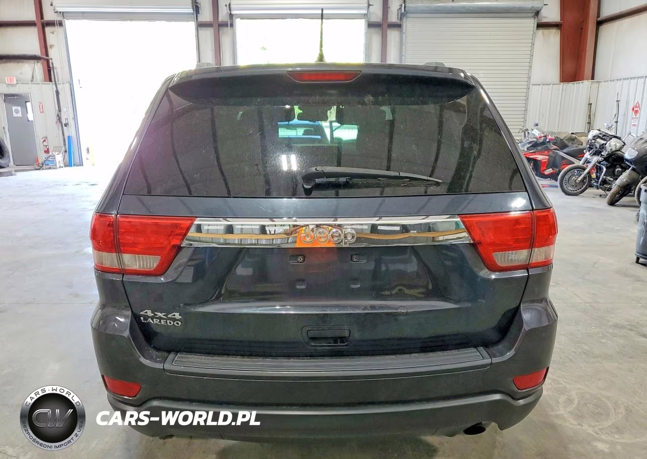2012 Jeep Grand Cherokee Laredo VIN:1C4RJFAGXCC350936 - 6