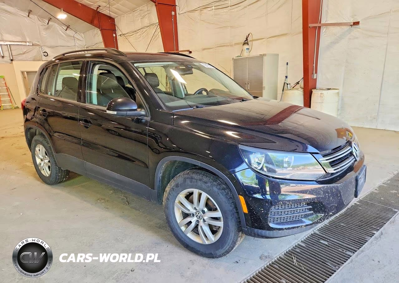 2017 Volkswagen Tiguan S VIN:WVGBV7AX3HK000505 - 4