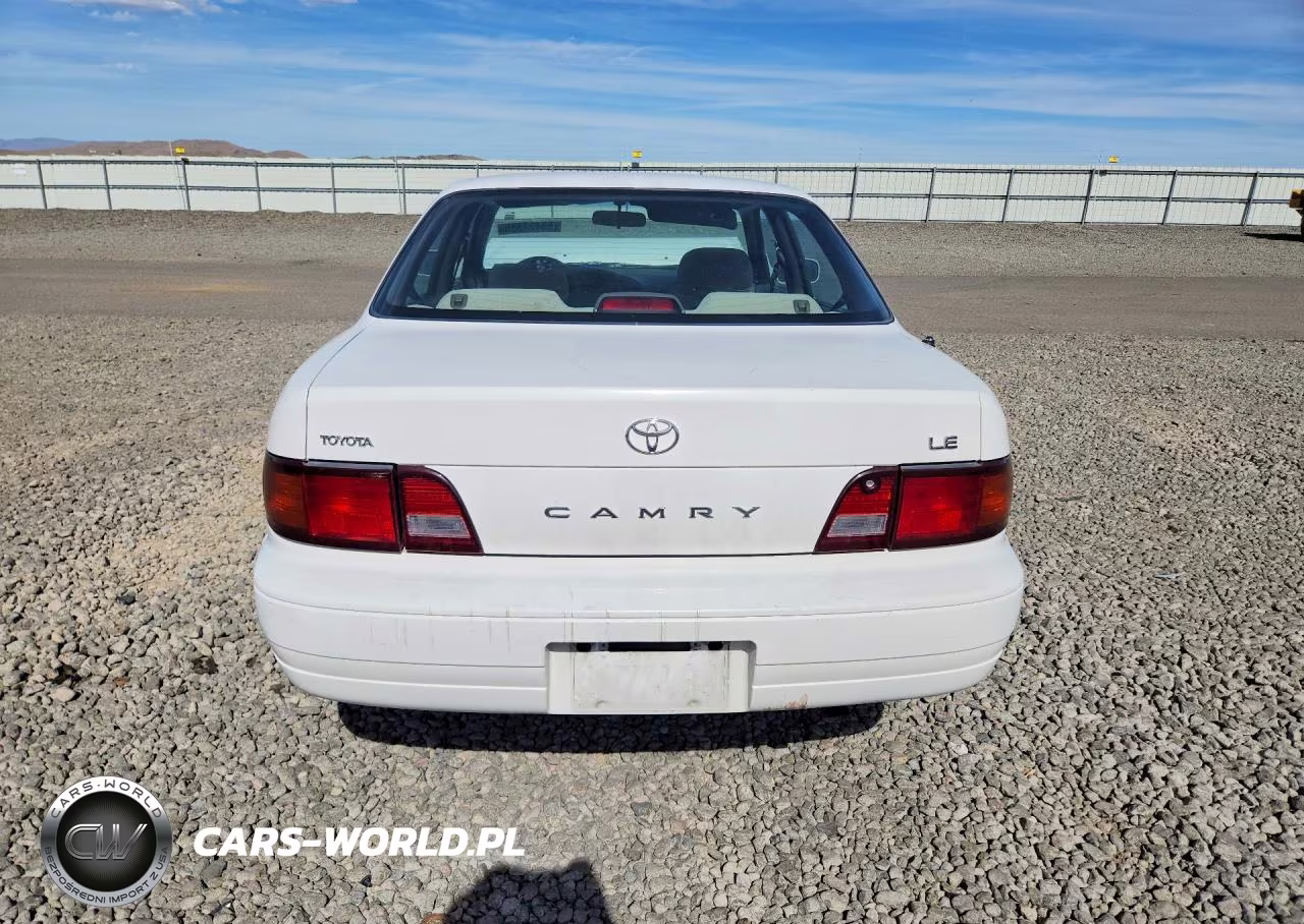 1996 Toyota Camry Le VIN:JT2BG12KXT0346644 - 6