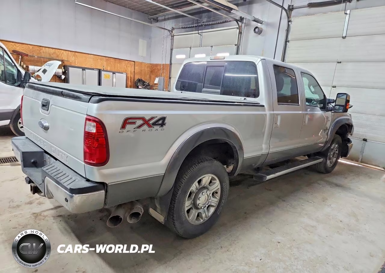2013 Ford F250 Super Duty VIN:1FT7W2BT9DEB07881 - 3
