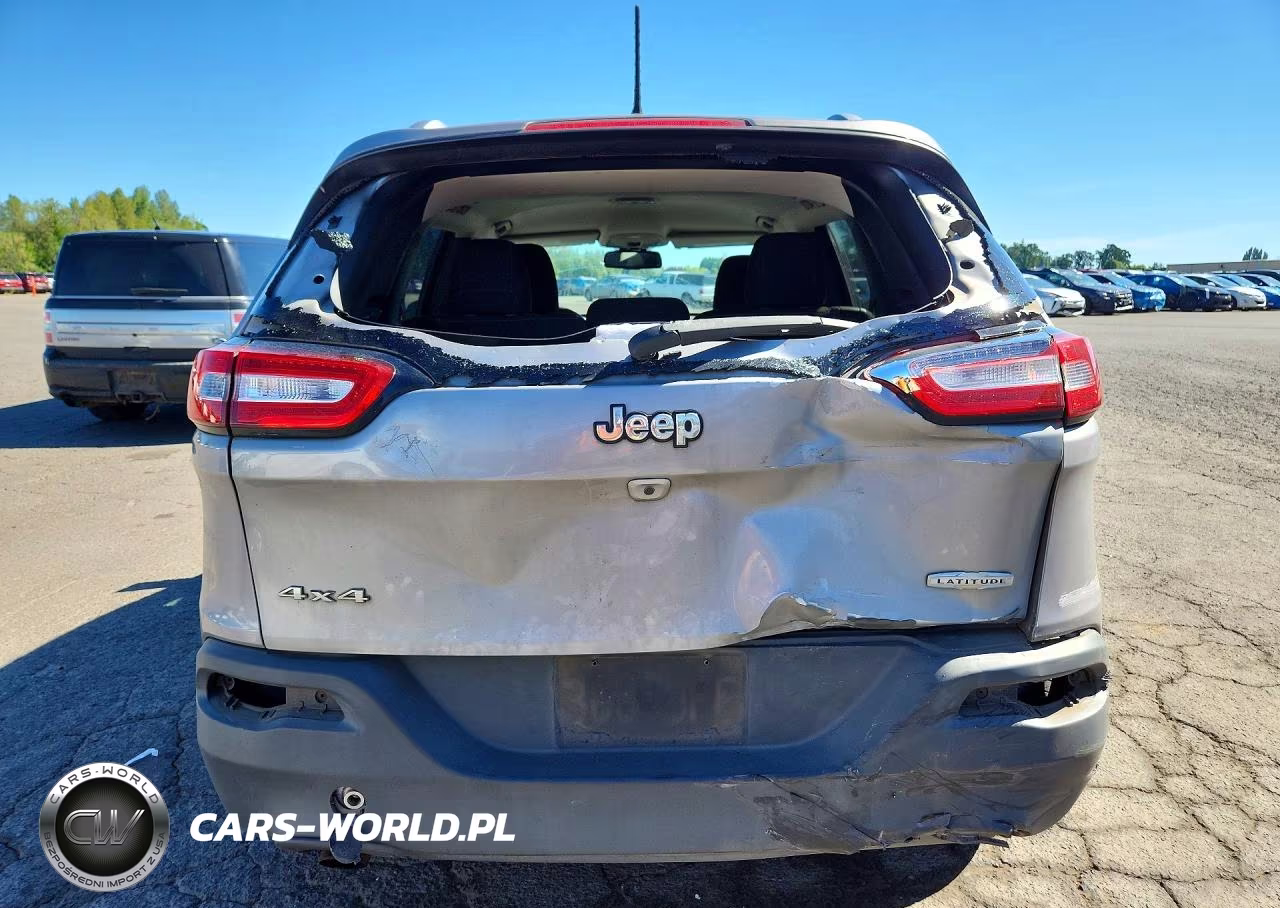 2015 Jeep Cherokee Latitude VIN:1C4PJMCB3FW733455 - 6