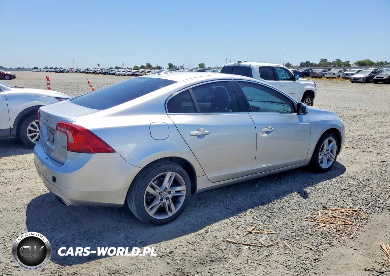 2015 Volv S60 VIN:YV140MFKXF2366296 - 3