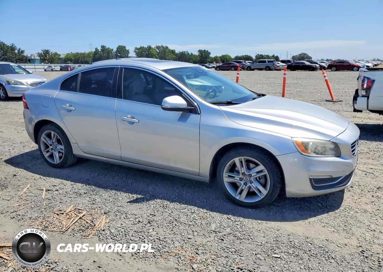 2015 Volv S60 VIN:YV140MFKXF2366296 - 4