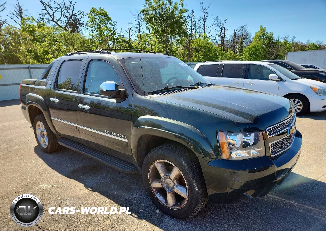 2013 Chevrolet Avalanche Ltz VIN:3GNTKGE78DG207086 - 4