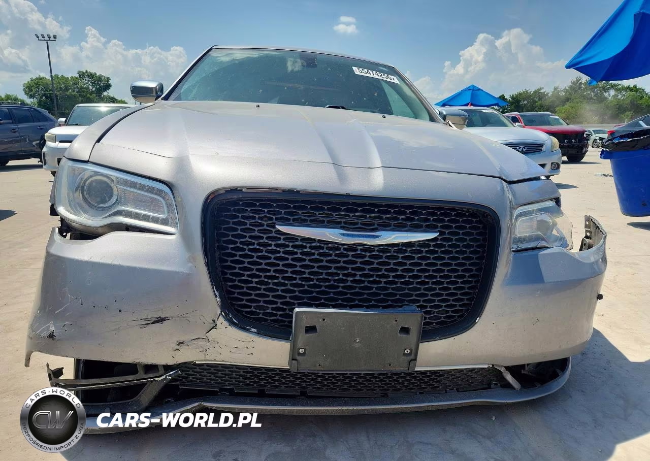2016 Chrysler 300C VIN:2C3CCAEG8GH127914 - 5