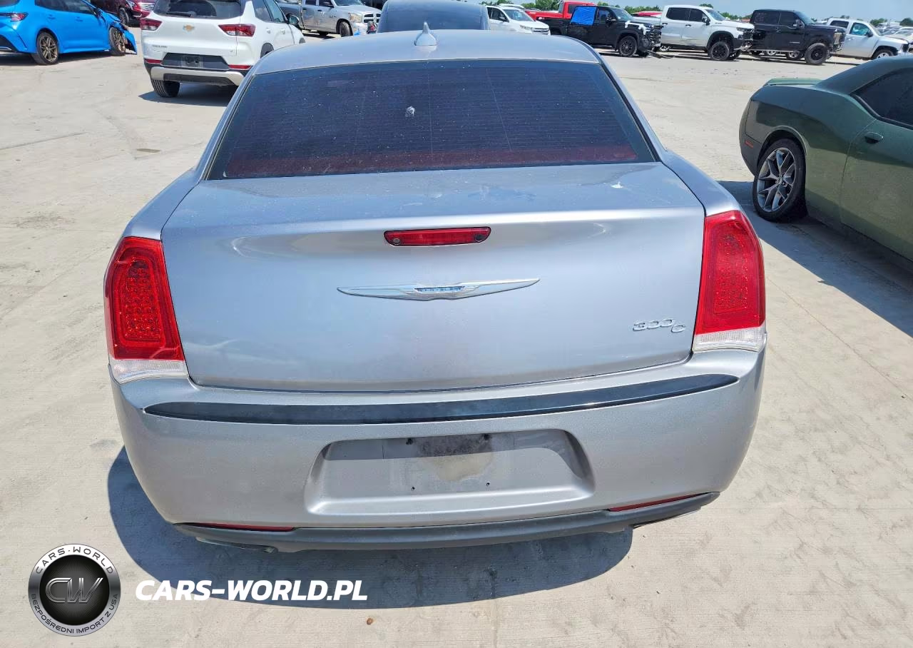2016 Chrysler 300C VIN:2C3CCAEG8GH127914 - 6