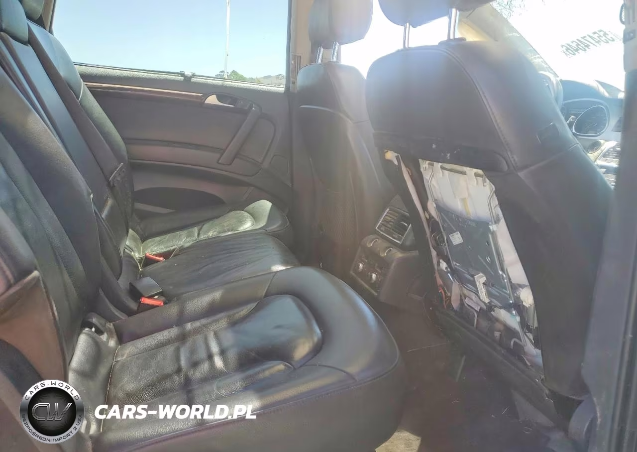 2012 Audi Q7 Premium Plus VIN:WA1LMAFE1CD000381 - 11