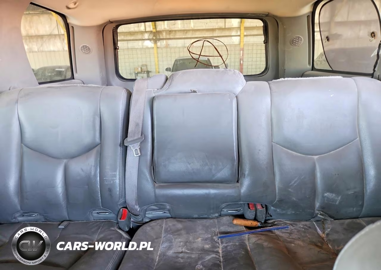 2005 Chevrolet Tahoe C1500 VIN:1GNEC13T45R228537 - 10