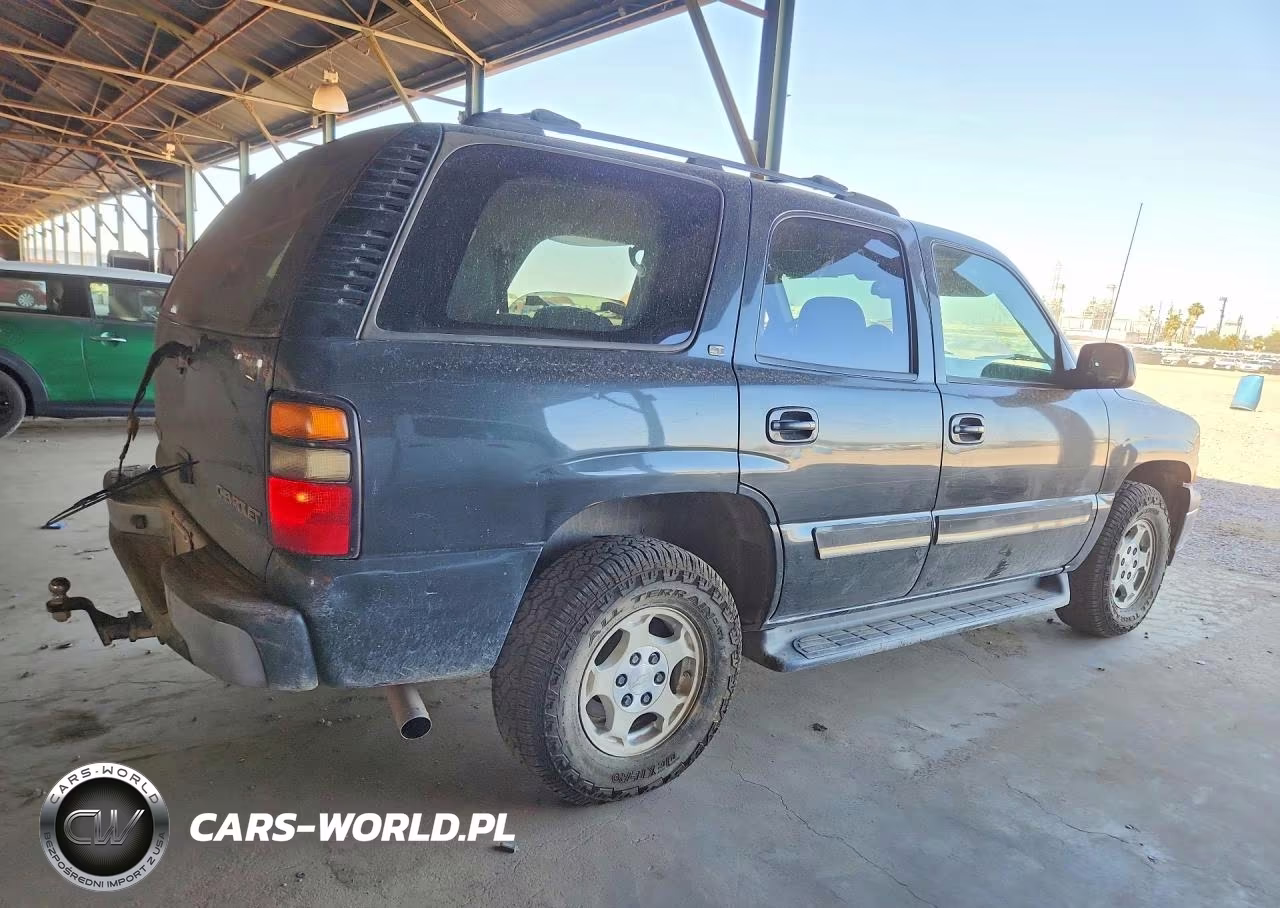 2005 Chevrolet Tahoe C1500 VIN:1GNEC13T45R228537 - 3