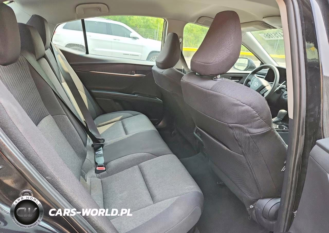 2025 Toyota Camry Xse VIN:4T1DAACK0SU044685 - 10