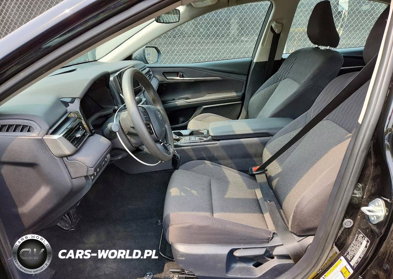 2025 Toyota Camry Xse VIN:4T1DAACK0SU044685 - 7