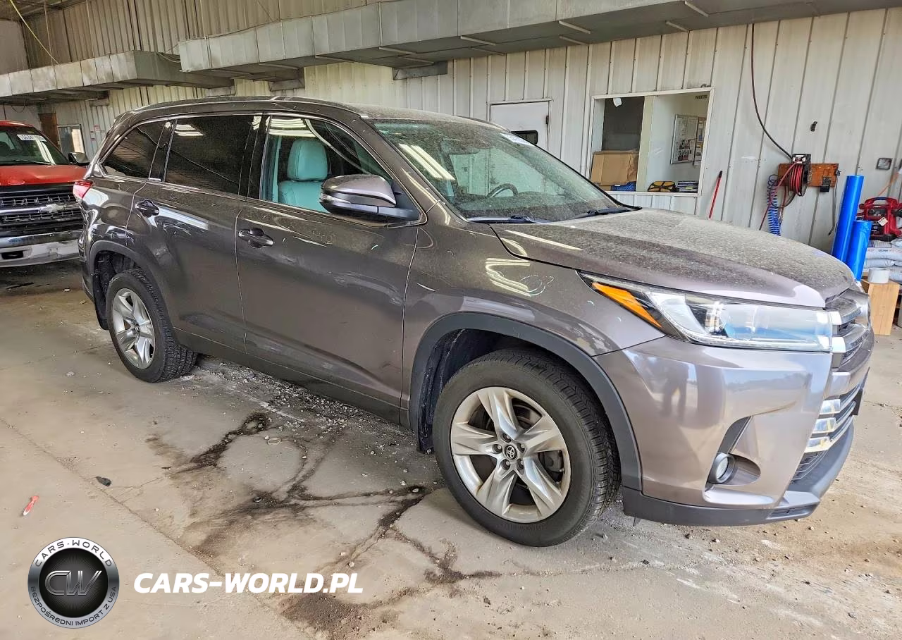 2017 Toyota Highlander Limited VIN:5TDDZRFH6HS394220 - 4