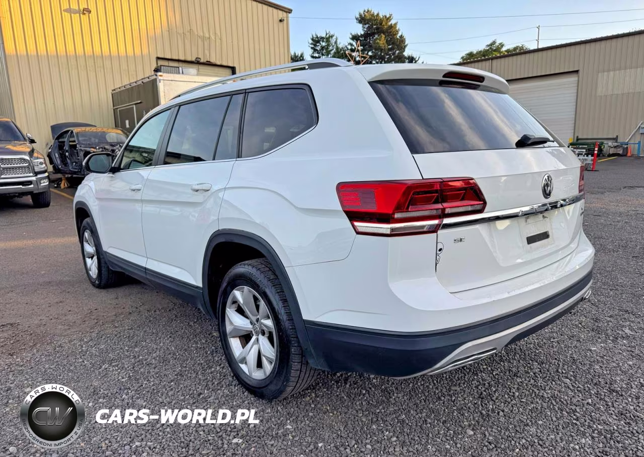 2018 Volkswagen Atlas Se VIN:1V2KR2CA3JC572144 - 3