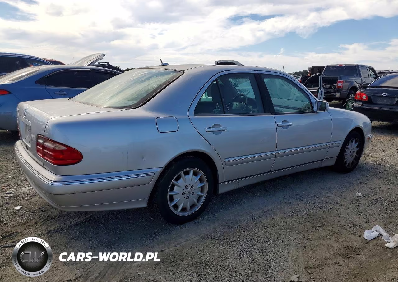 2001 Mercedes-Benz E 320 VIN:WDBJF65J71B172327 - 3