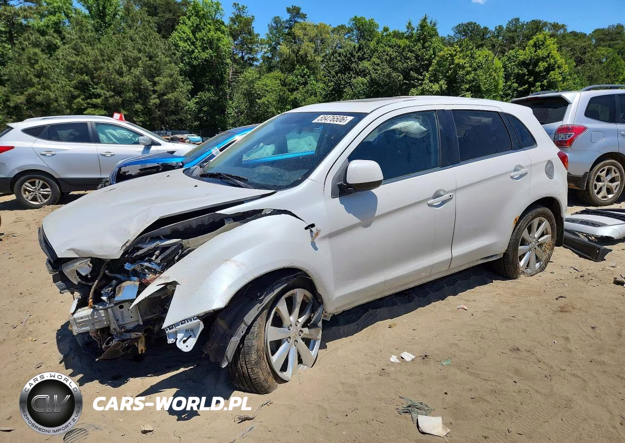 2013 Mitsubishi Outlander Sport Se – zdjęcie 1 z 14