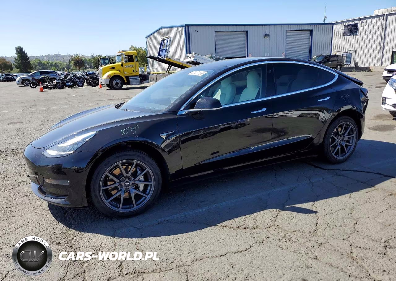 2019 Tesla Model 3 – zdjęcie 1 z 12