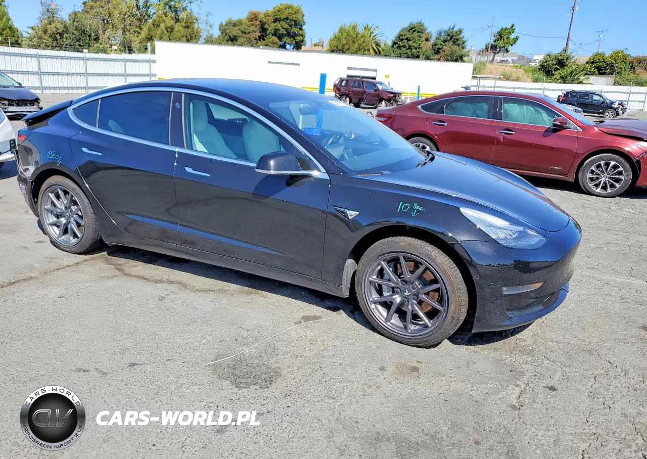 2019 Tesla Model 3 VIN:5YJ3E1EA9KF419281 - 4