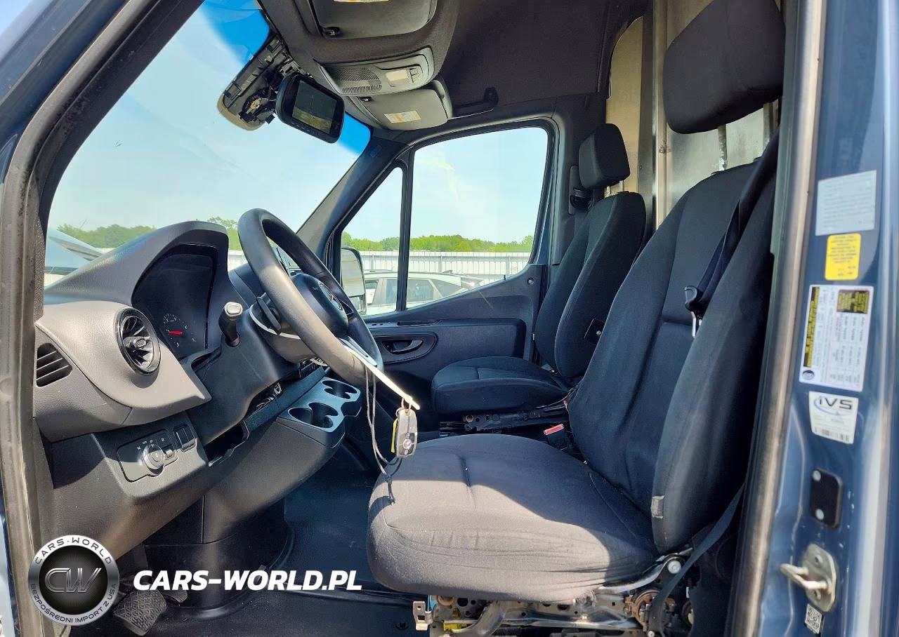 2019 Mercedes-Benz Sprinter 2500-3500 VIN:WD4PF0CD6KP040983 - 7
