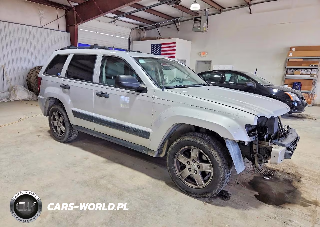 2005 Jeep Grand Cherokee Laredo VIN:1J4GR48K95C564473 - 4
