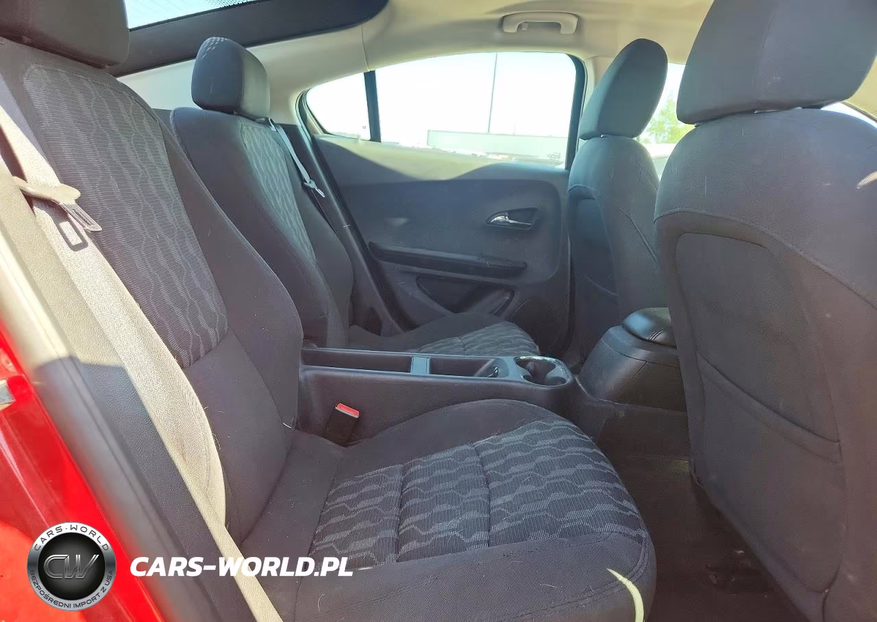 2015 Chevrolet Volt VIN:1G1RA6E47FU107852 - 10
