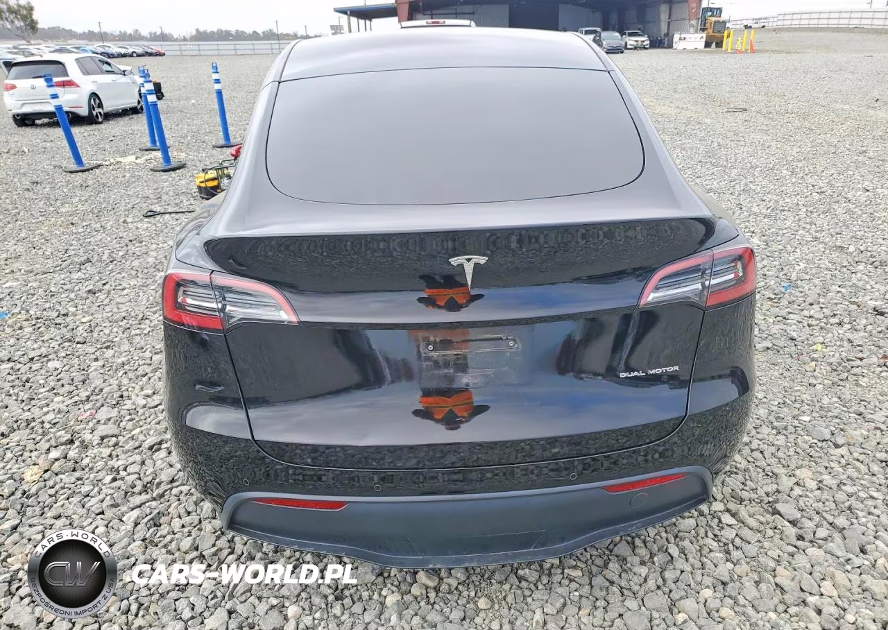 2022 Tesla Model Y VIN:7SAYGDEE4NF346316 - 6