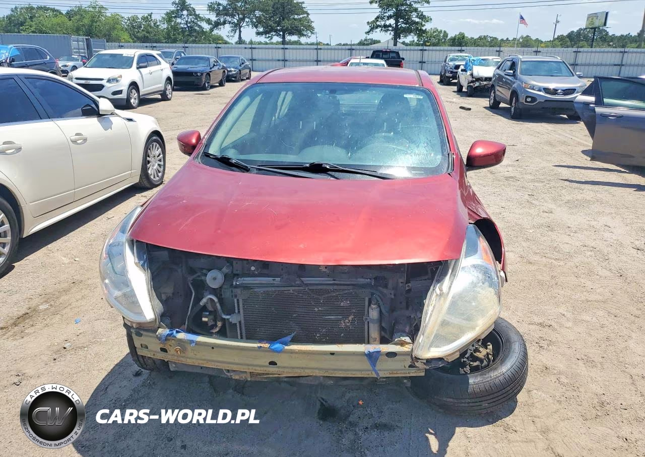 2018 Nissan Versa S Plus VIN:3N1CN7AP1JL839066 - 5