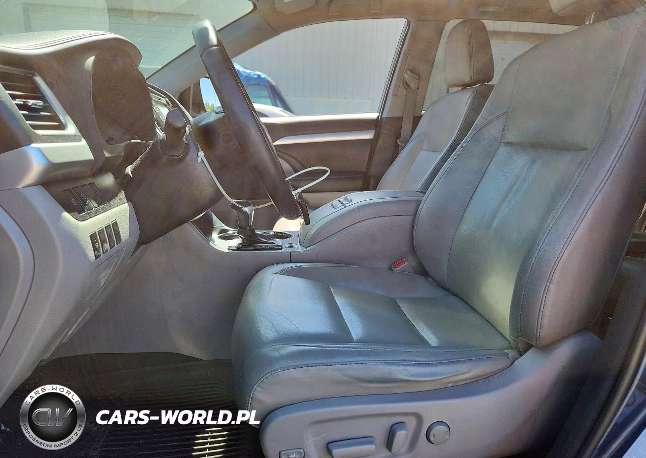 2018 Toyota Highlander Xle VIN:5TDJZRFH9JS898267 - 7