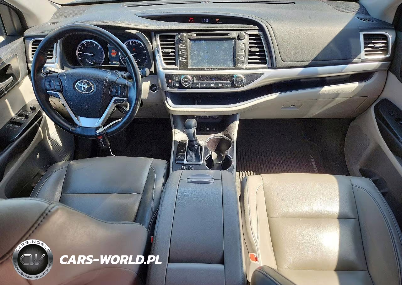 2018 Toyota Highlander Xle VIN:5TDJZRFH9JS898267 - 8