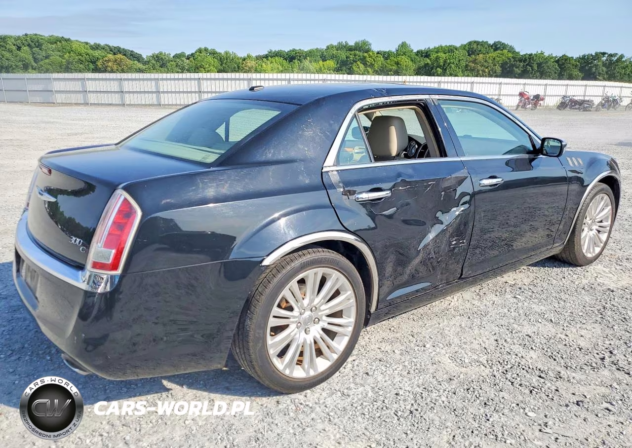 2013 Chrysler 300C VIN:2C3CCAEG6DH504459 - 3