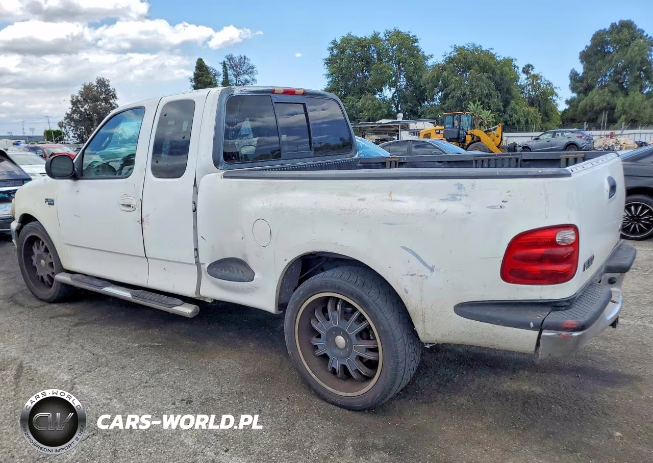 2000 Ford F150 VIN:1FTRX07W3YKB00221 - 2