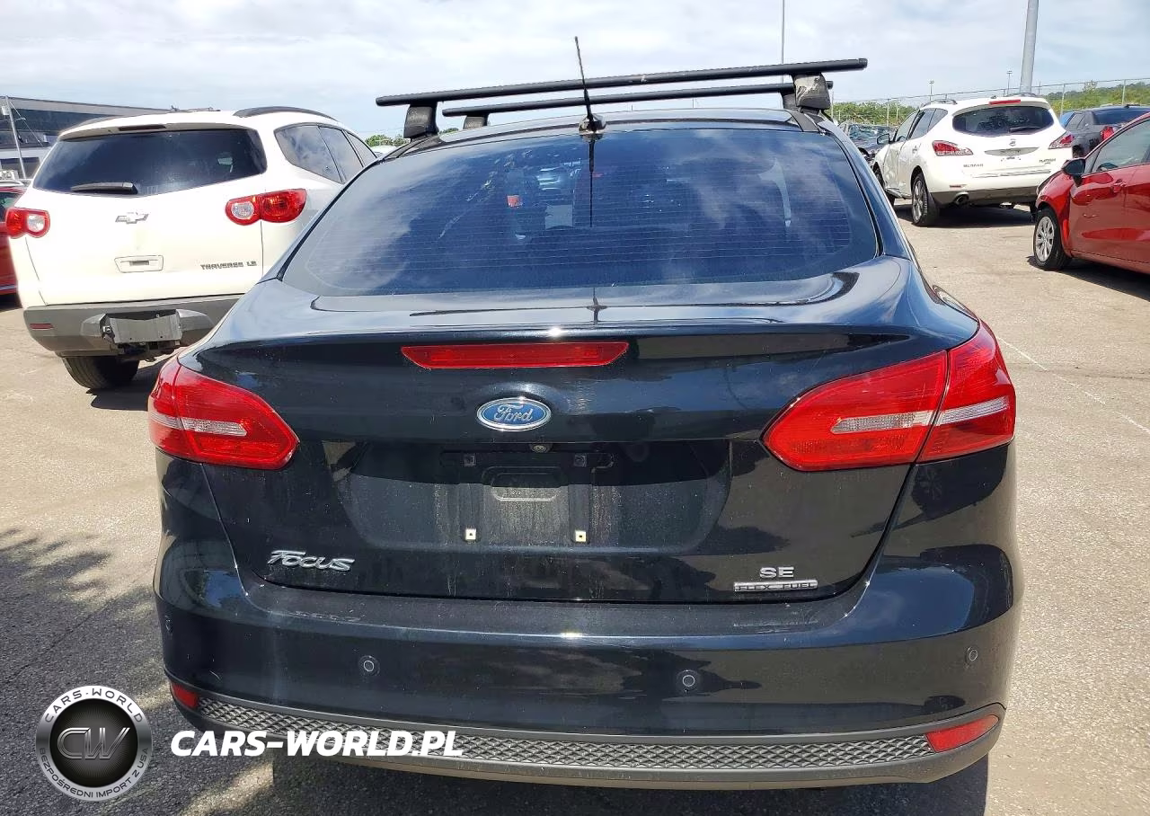 2016 Ford Focus Se VIN:1FADP3F27GL404094 - 6