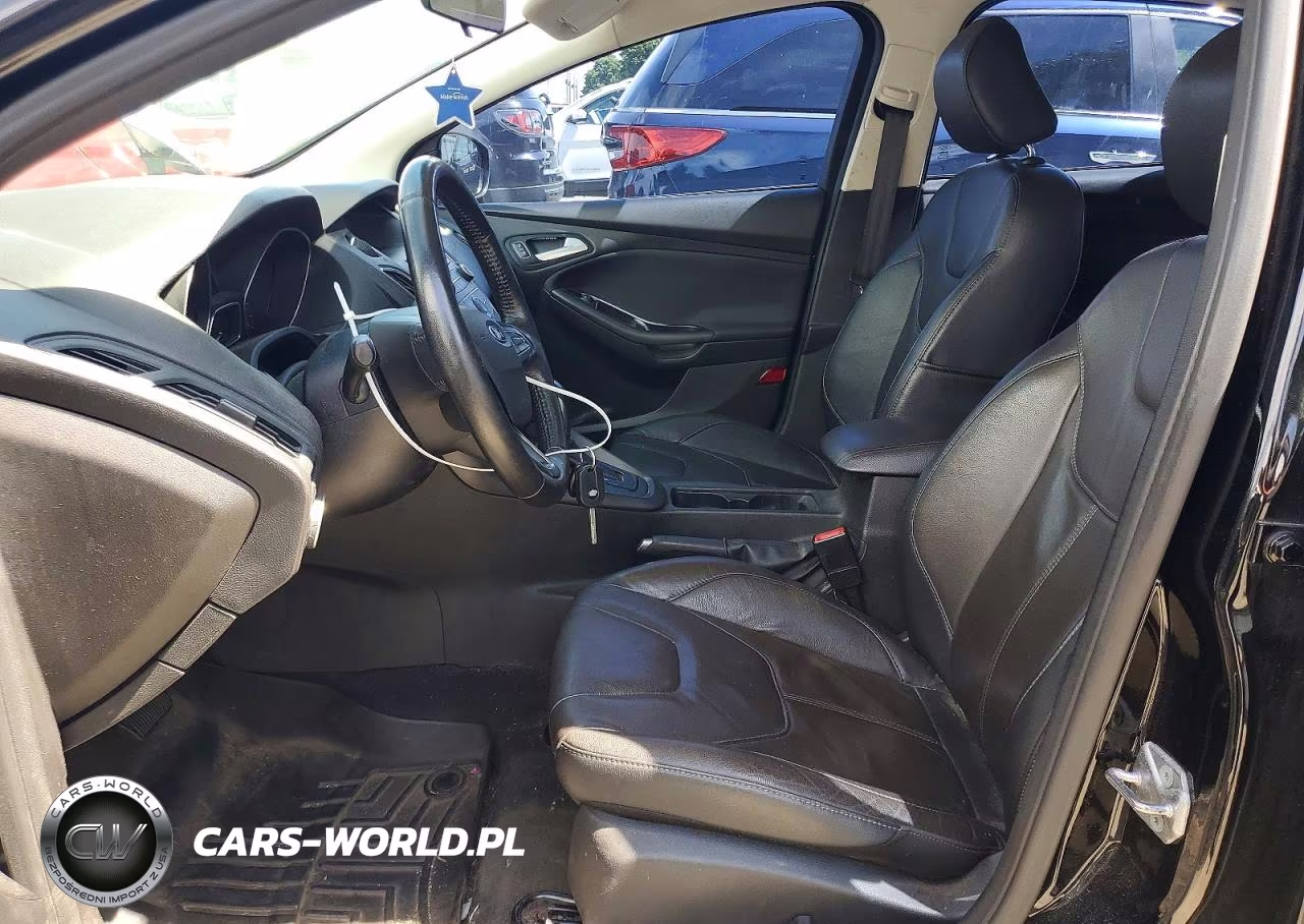 2016 Ford Focus Se VIN:1FADP3F27GL404094 - 7