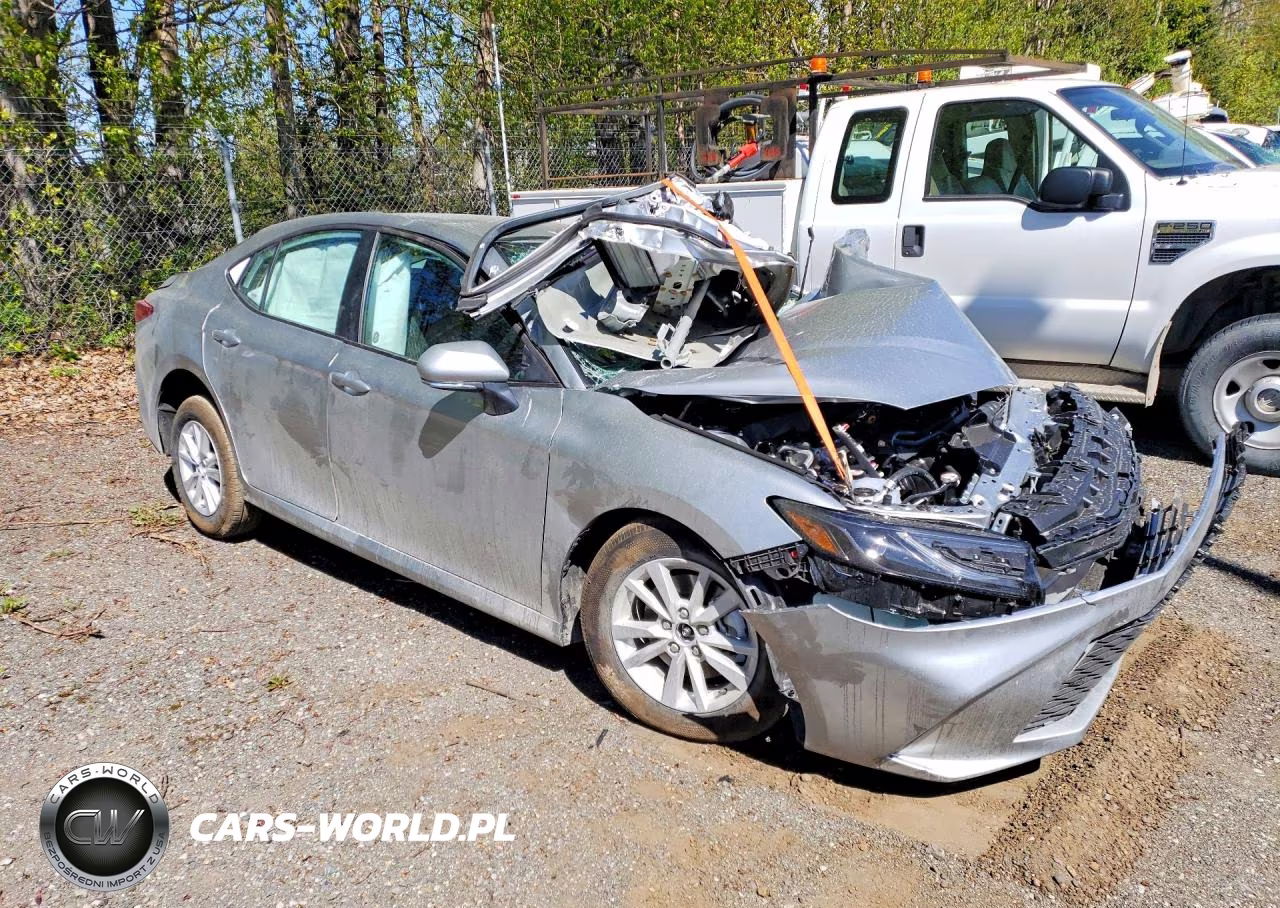 2026 Toyota Camry Le VIN:4T1DBADK5TU557380 - 4