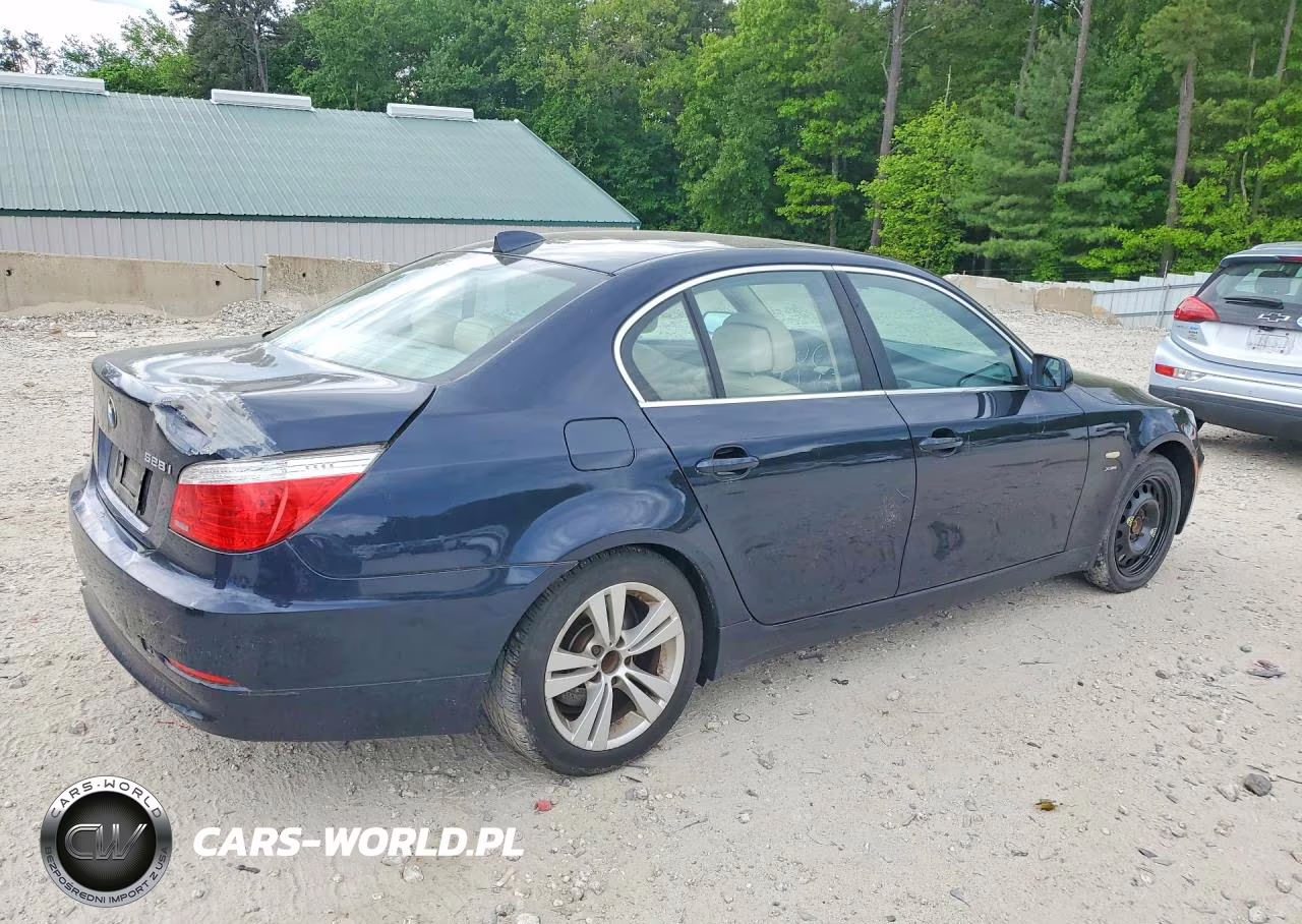 2010 BMW 528 Xi VIN:WBANV1C50AC157951 - 3