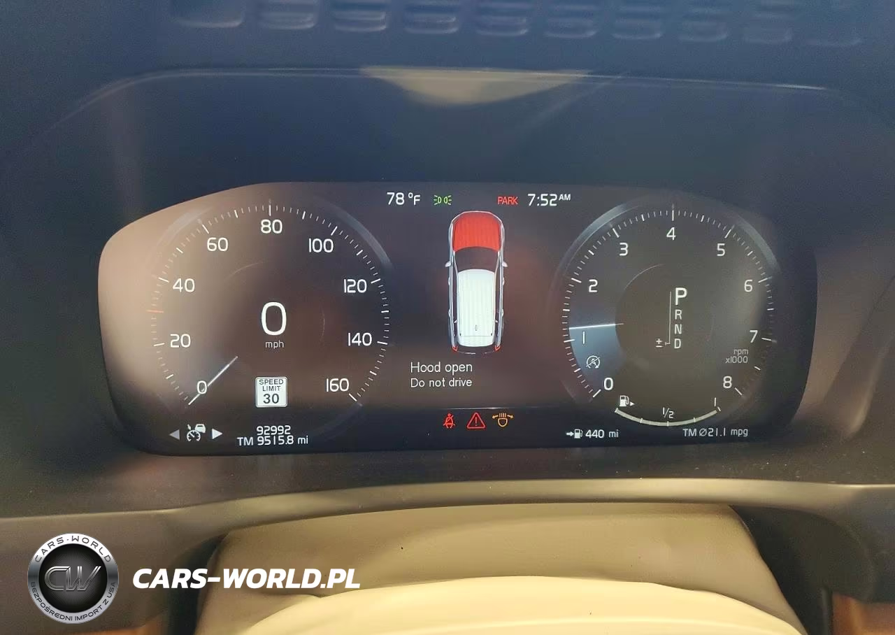 2017 Volvo Xc90 T6 VIN:YV4A22PL8H1175450 - 9