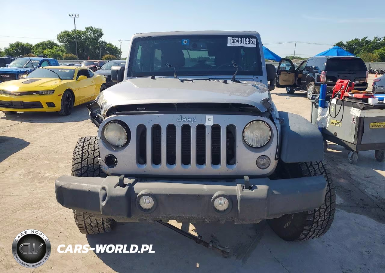 2014 Jeep Wrangler Unlimited Sport VIN:1C4BJWDG1EL127345 - 5