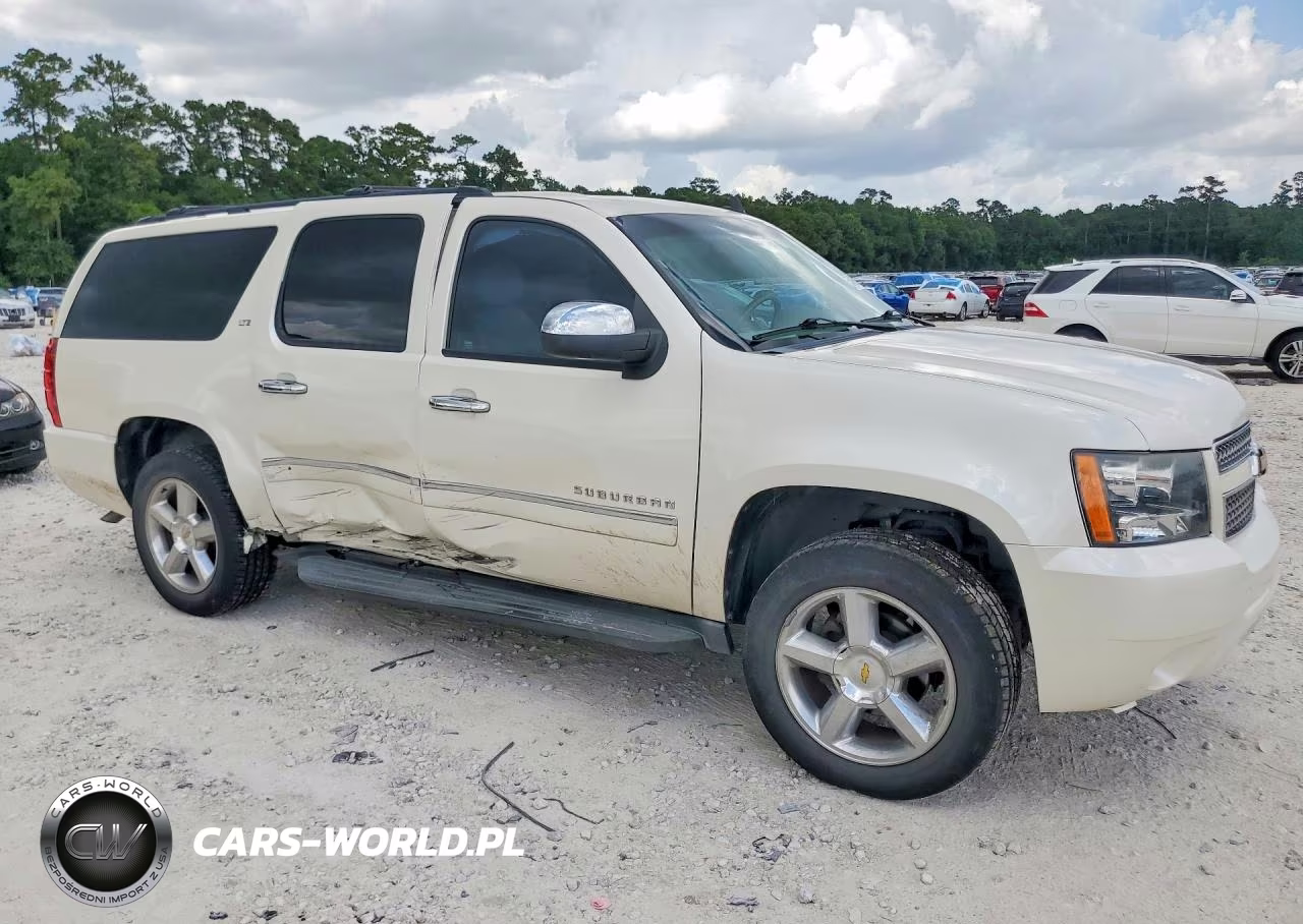 2013 Chevrolet Suburban C1500 Ltz VIN:1GNSCKE07DR276012 - 4