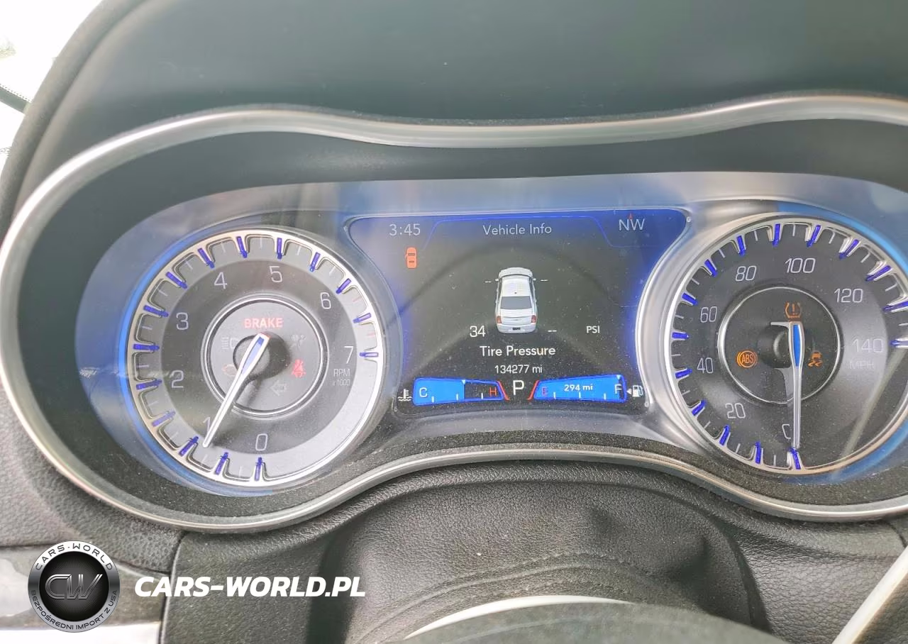 2020 Chrysler 300 Limited VIN:2C3CCAKG4LH131666 - 9