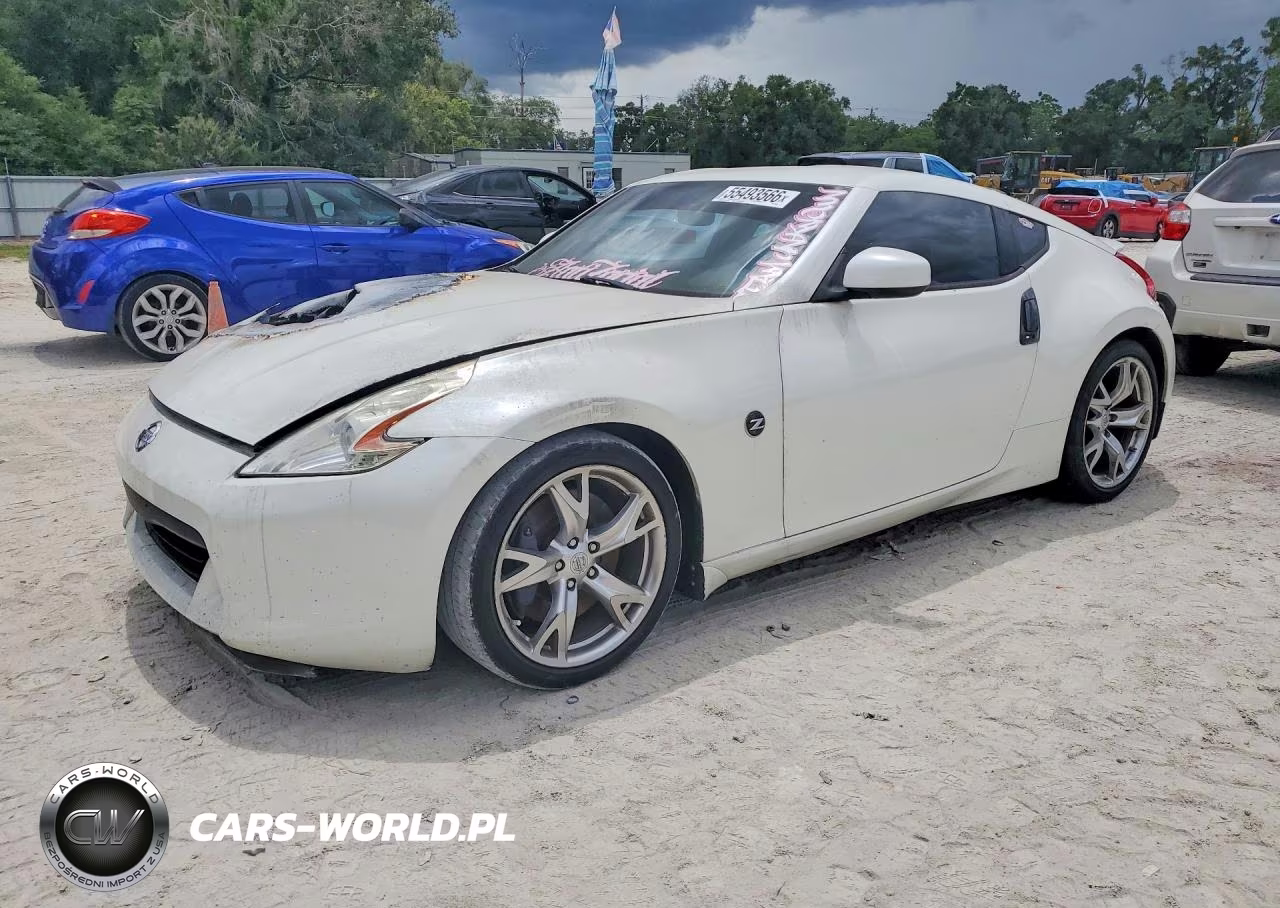 2010 Nissan 370Z Base