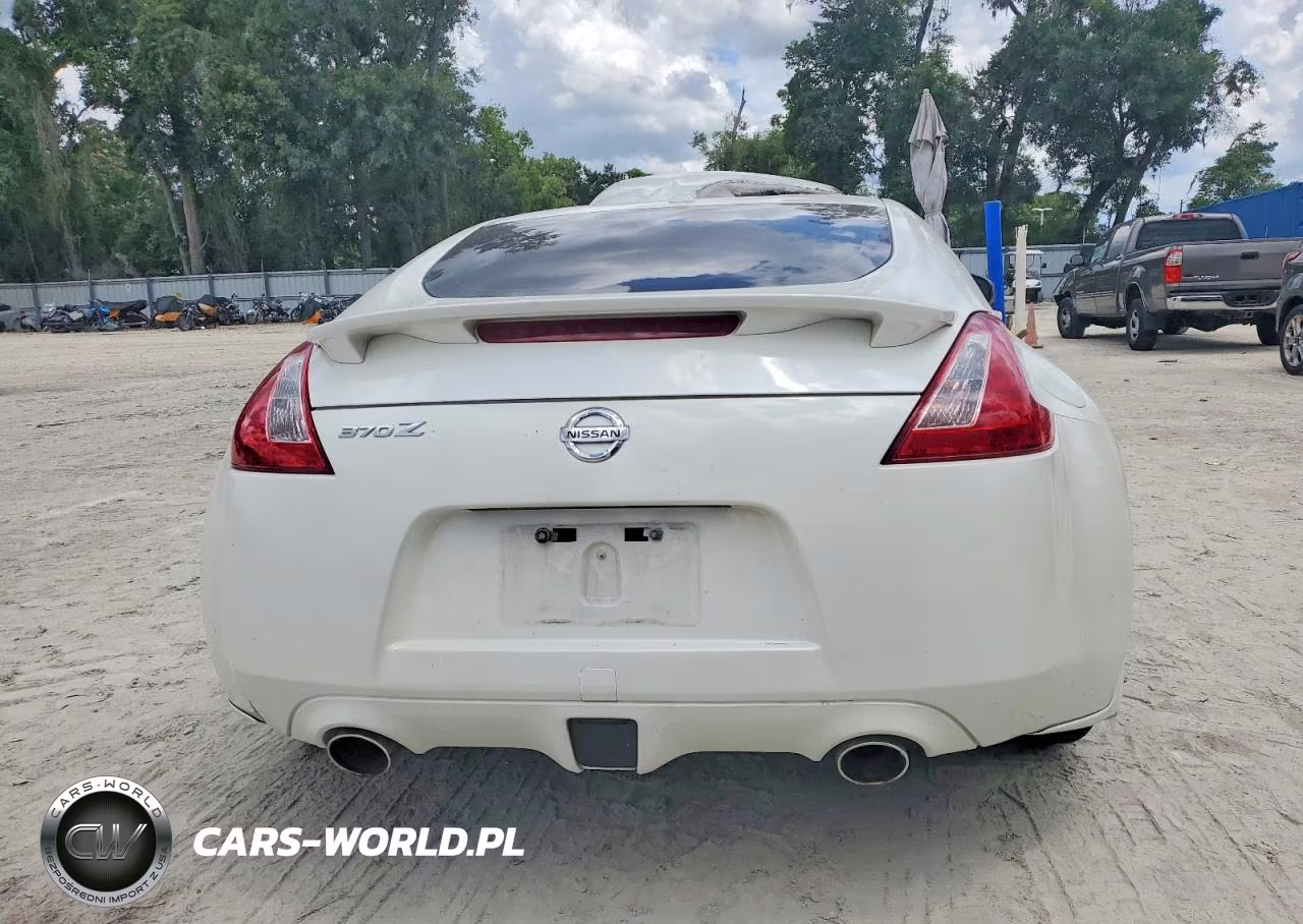 2010 Nissan 370Z Base VIN:JN1AZ4EH8AM506852 - 10